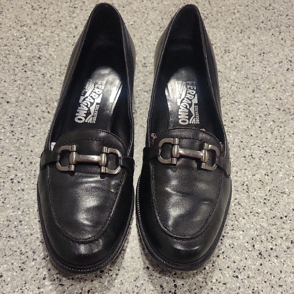 Salvatore Ferragamo Black Leather Flats with Silver Detail